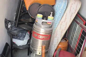 Извозване на стари мебели и обзавеждане